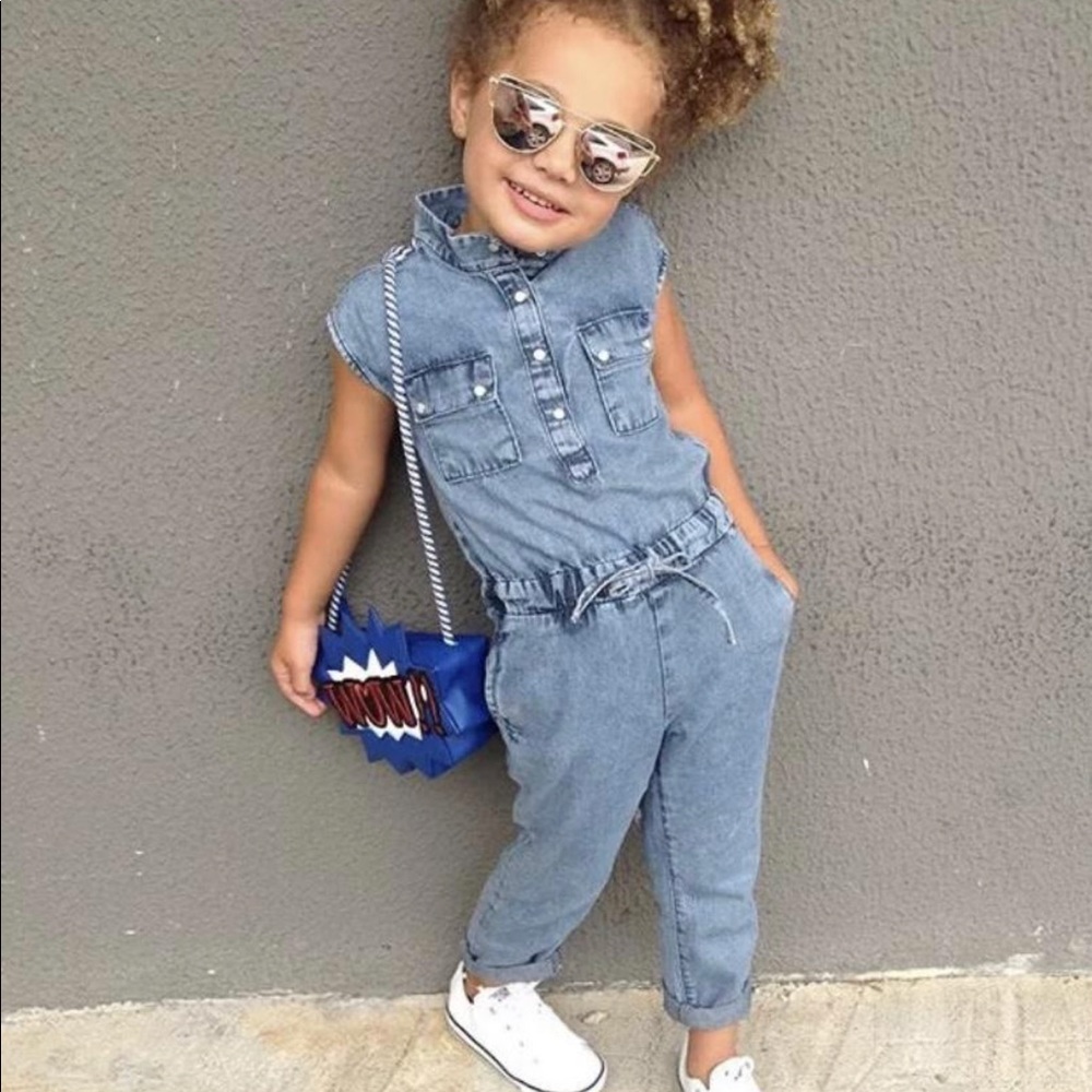 Jumper - Picture 2 of 2